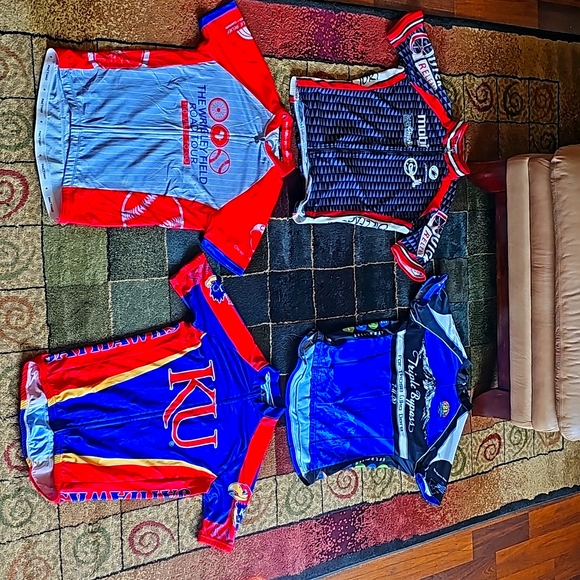 Cycling jerseys - Picture 1 of 6